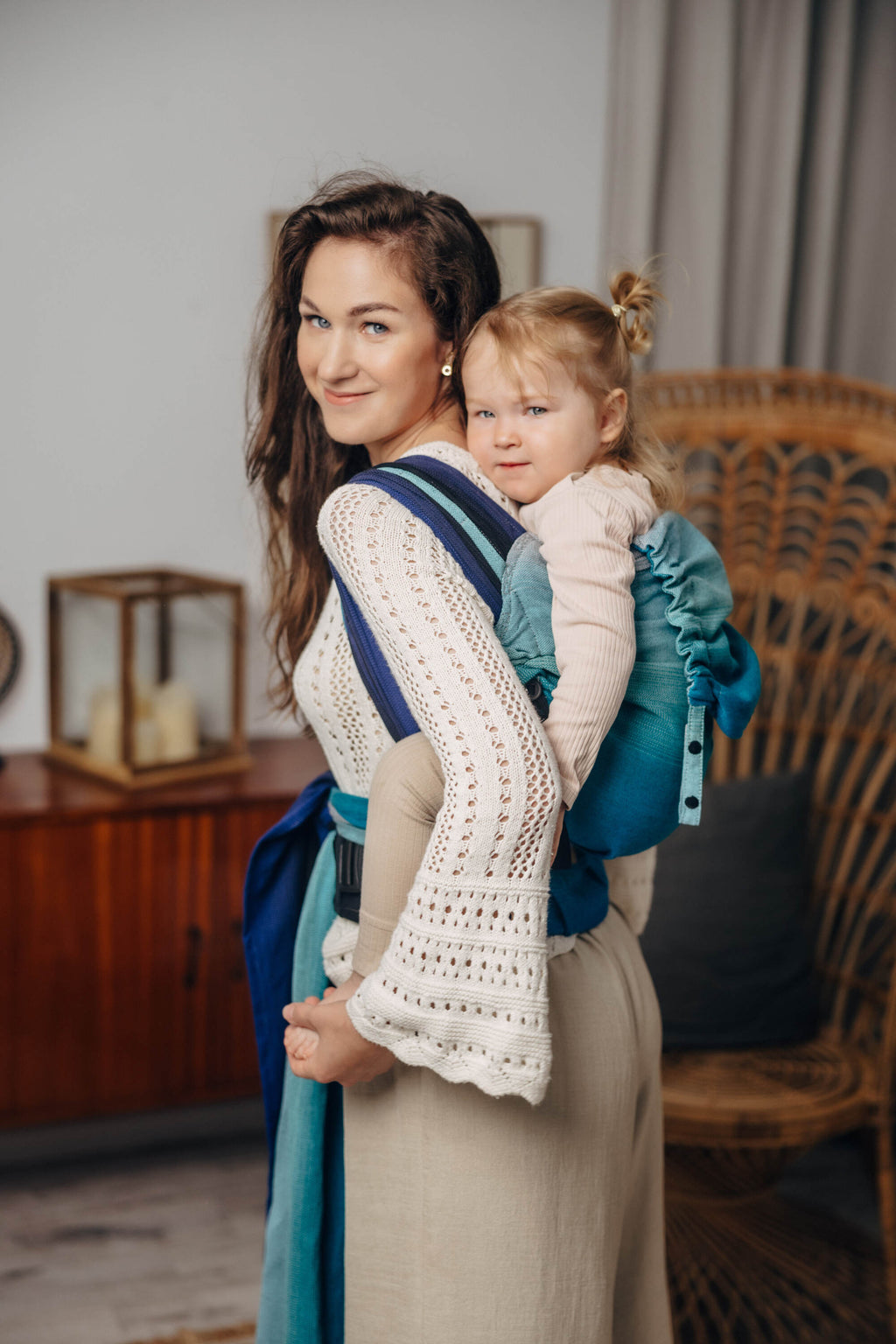 LennyHybrid Preschool félcsatos hordozó