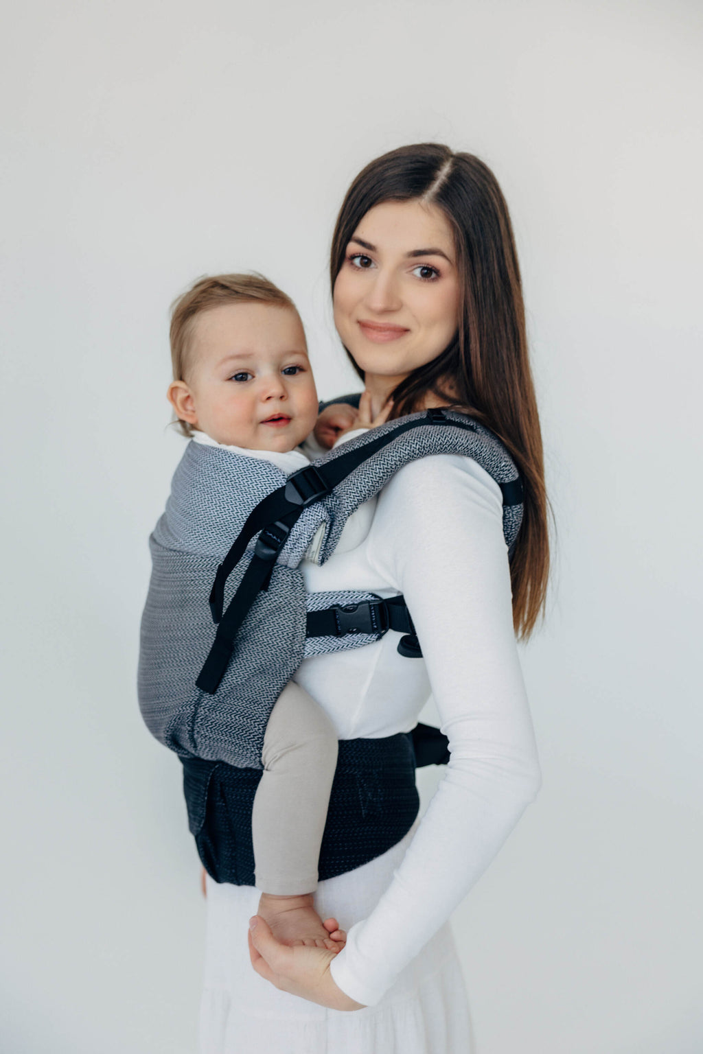 LennyUpGrade PRO csatos hordozó LITTLE HERRINGBONE OMBRE GREY - 100% pamut