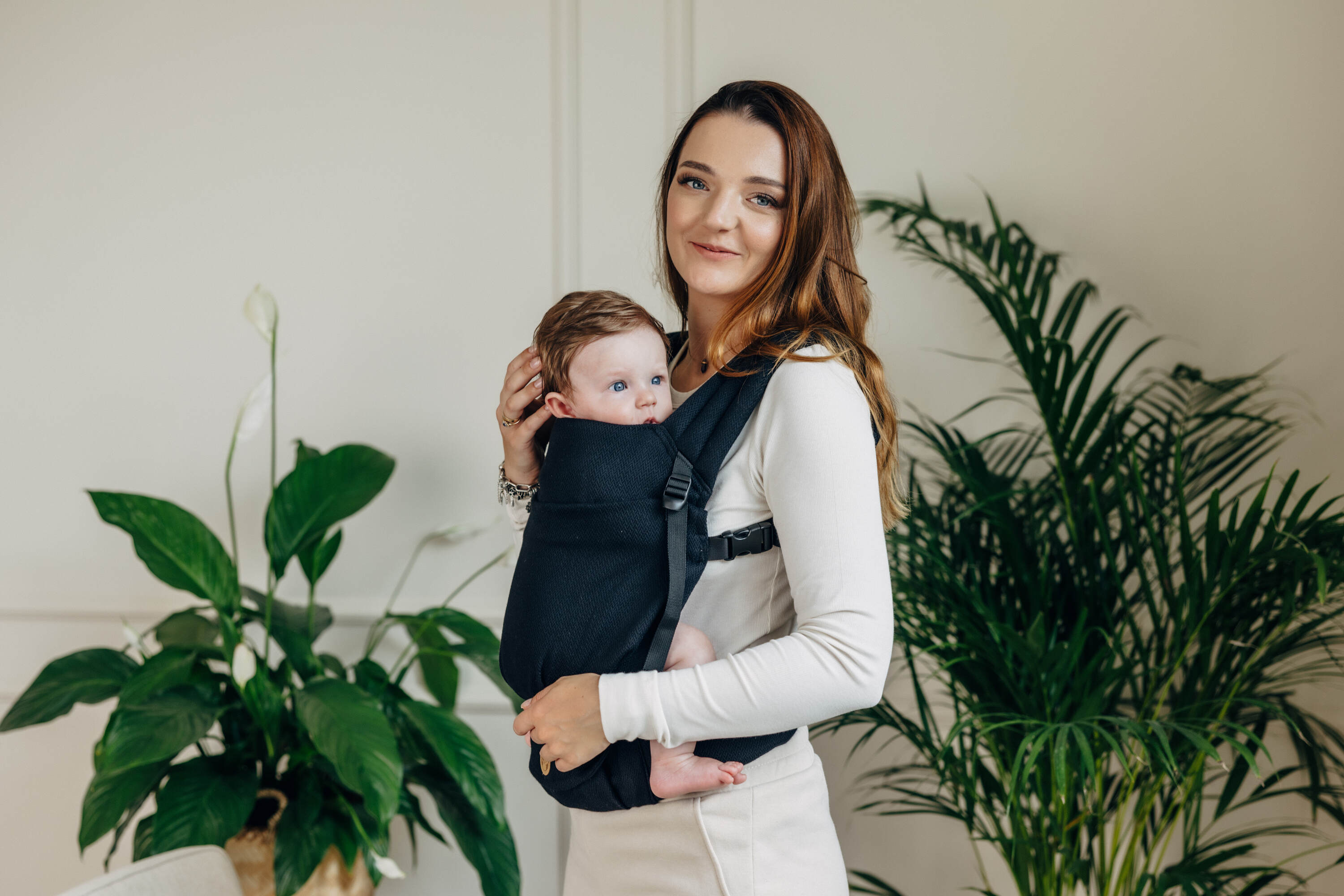 LennyLight csatos hordozó 100% pamut |   LITTLE HERRINGBONE EBONY BLACK