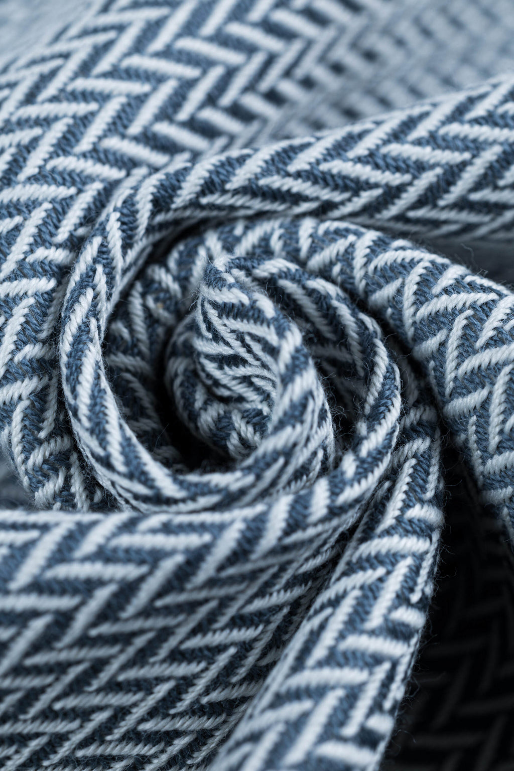 LennyLight csatos hordozó 100% pamut | LITTLE HERRINGBONE GREY