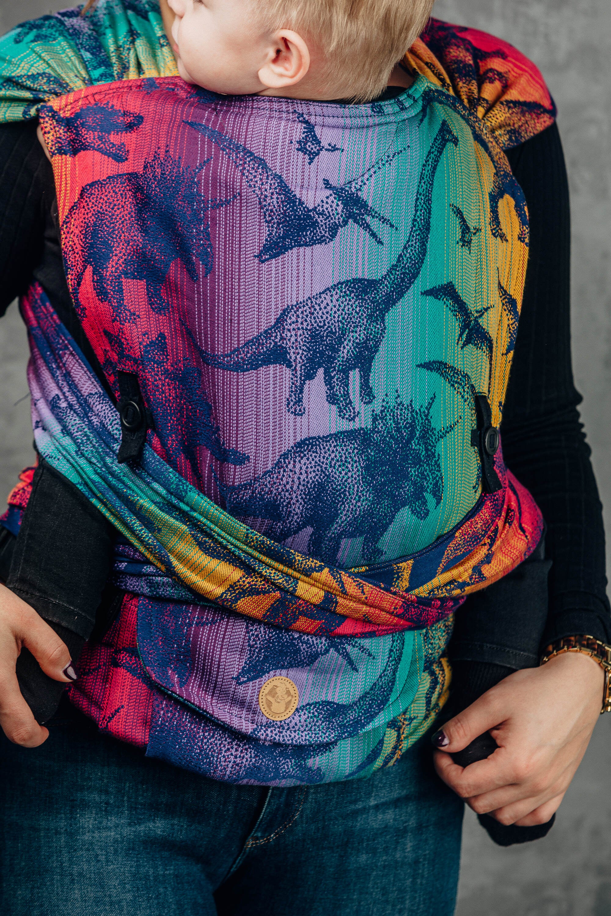LennyHybrid félcsatos hordozó 100% pamut | JURASSIC - NEW ERA