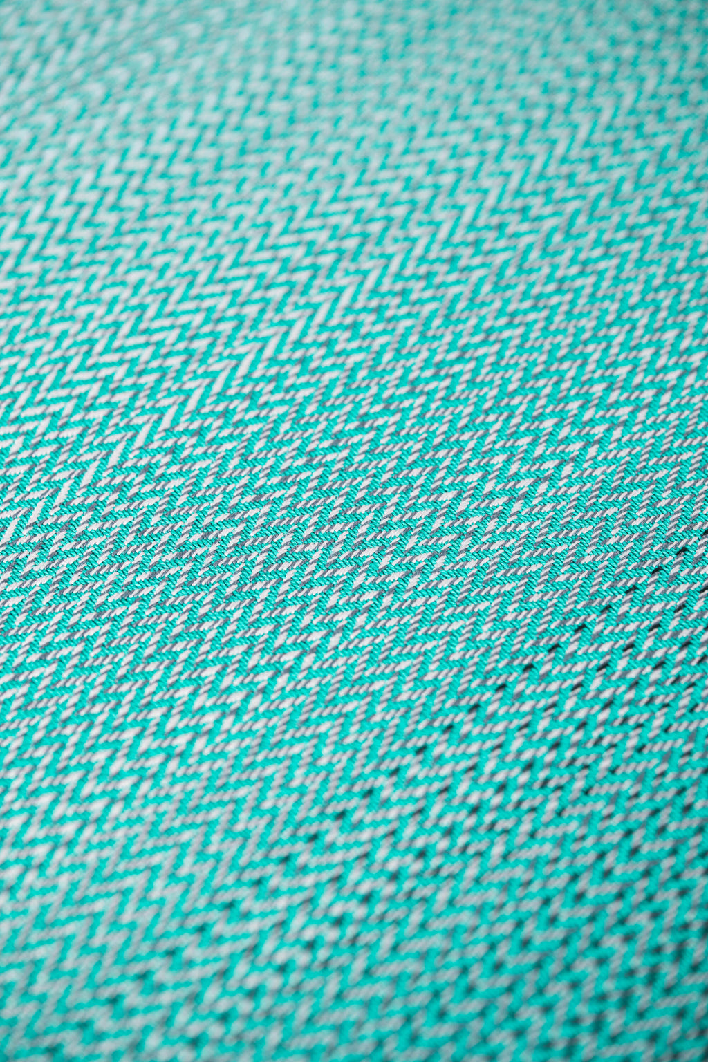 LennyHybrid félcsatos hordozó 100% pamut | LITTLE HERRINGBONE OMBRE GREEN