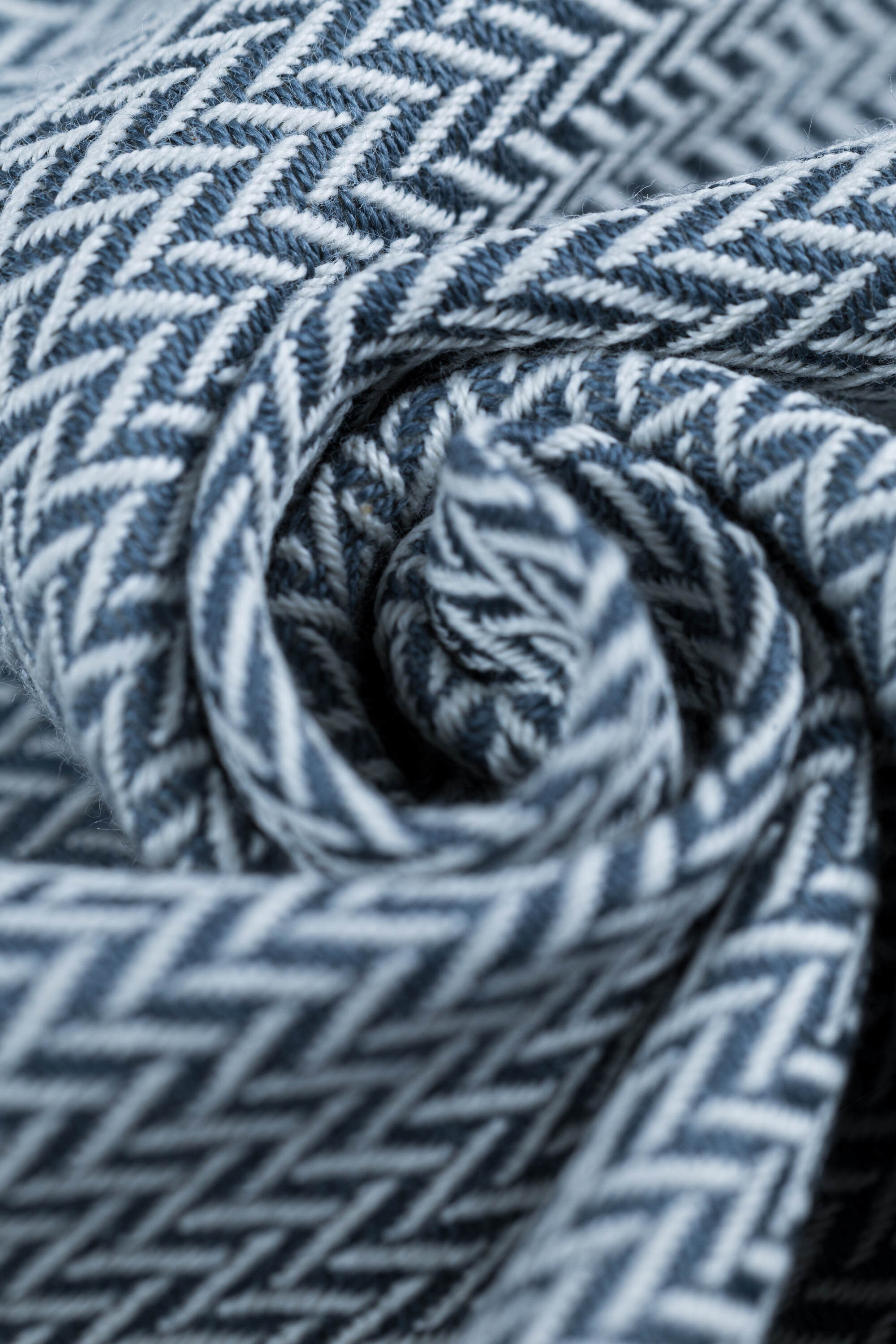 LennyPreschool csatos hordozó 100% pamut | LITTLE HERRINGBONE GREY