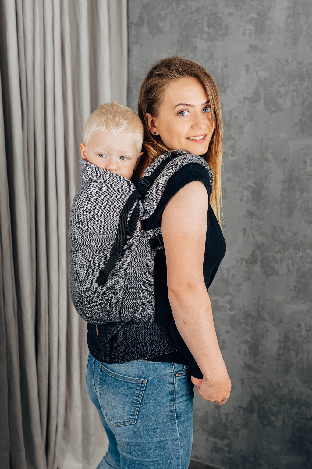 LennyPreschool csatos hordozó 100% pamut | LITTLE HERRINGBONE OMBRE GREY