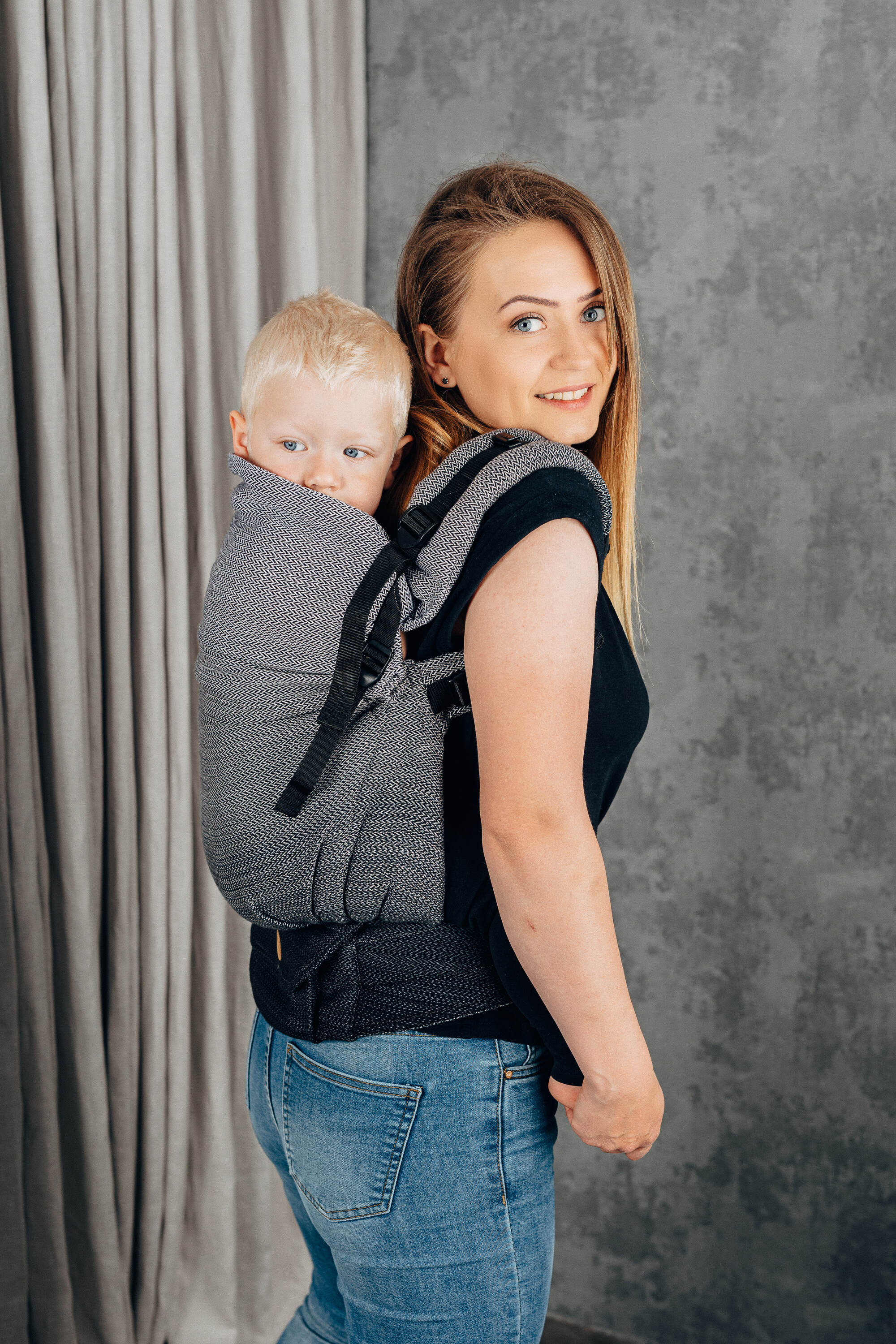 LennyPreschool csatos hordozó 100% pamut | LITTLE HERRINGBONE OMBRE GREY