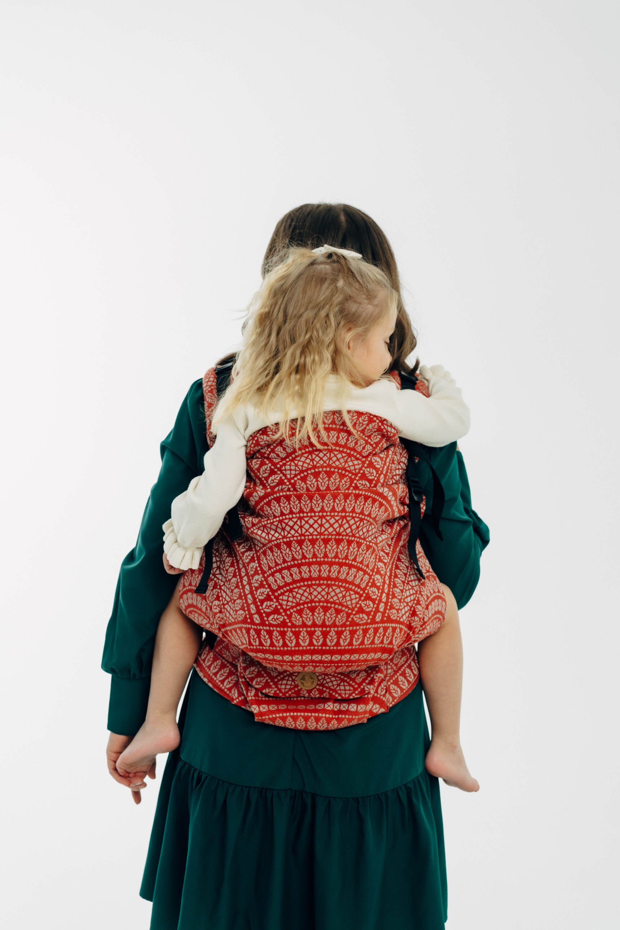 LennyPreschool csatos hordozó 100% pamut | PEACOCK'S TAIL - HOLIDAY